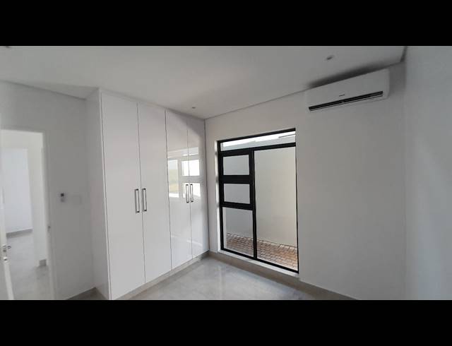 3 BEDROOM FREEHOLD FOR SALE IN SIBAYA PRECINCT